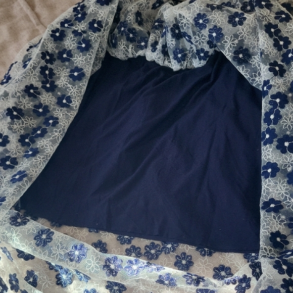 NWOT Alarmira Milano Lace Navy Blue & White Floral Midi Skirt - Picture 9 of 10
